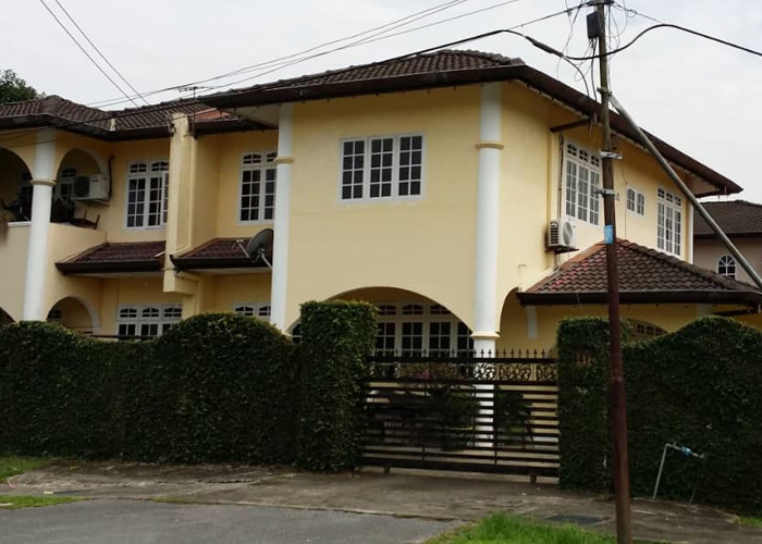 kuching homestay cheap